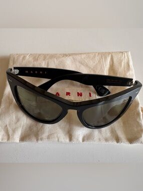 Marni Black Sunglasses with Grey Lenses